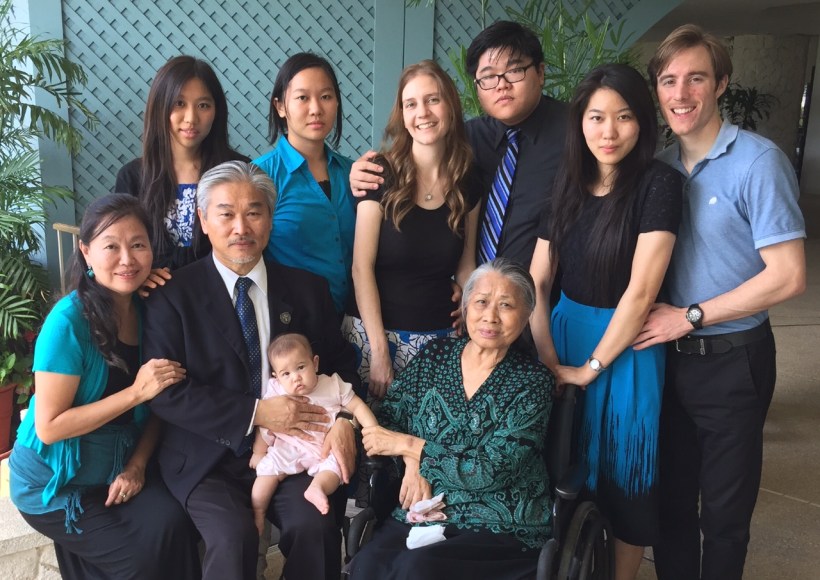 weifamily2015a.JPG